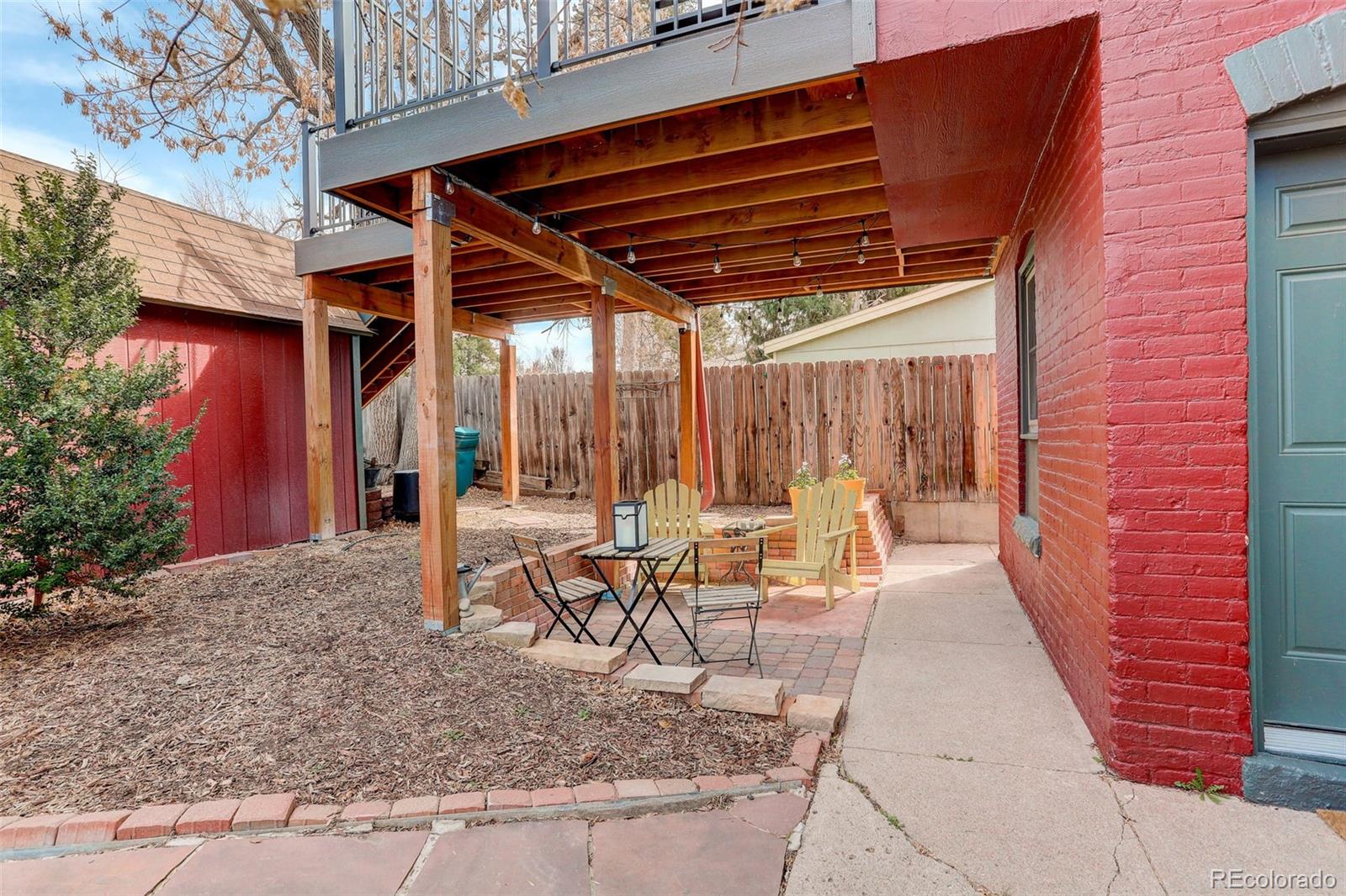 124 E Colorado Avenue Unit: 2