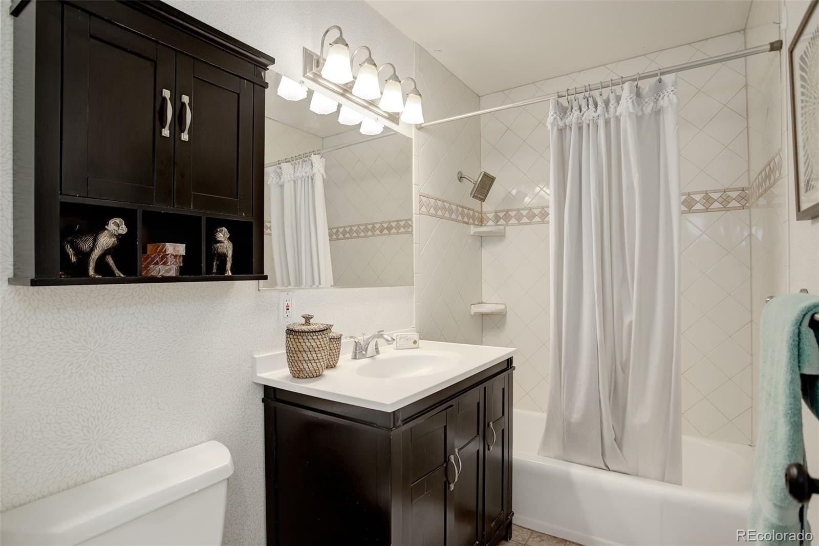 3550 E Asbury Avenue