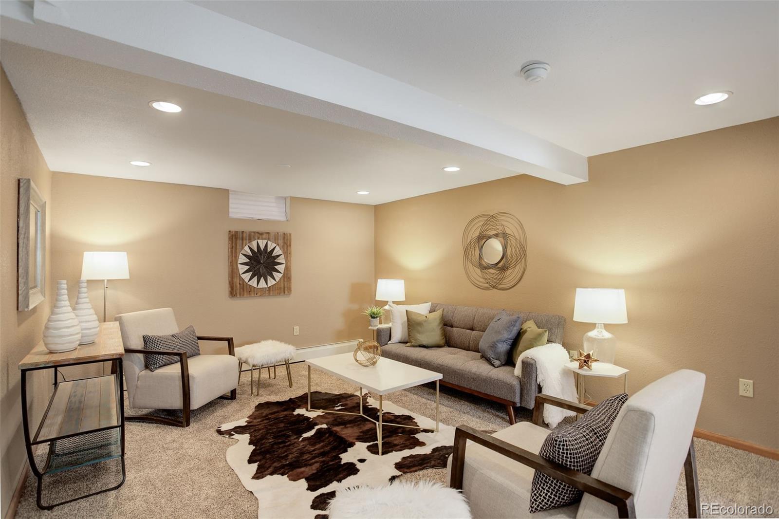 3550 E Asbury Avenue