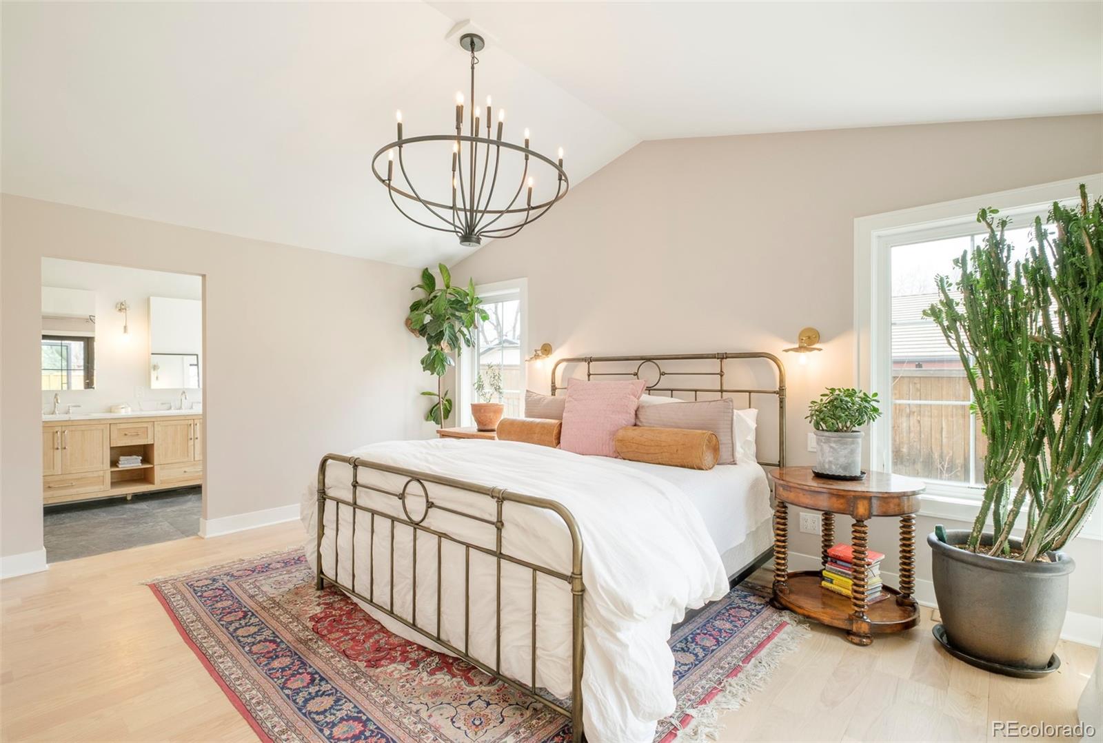 3235 S Saint Paul Street