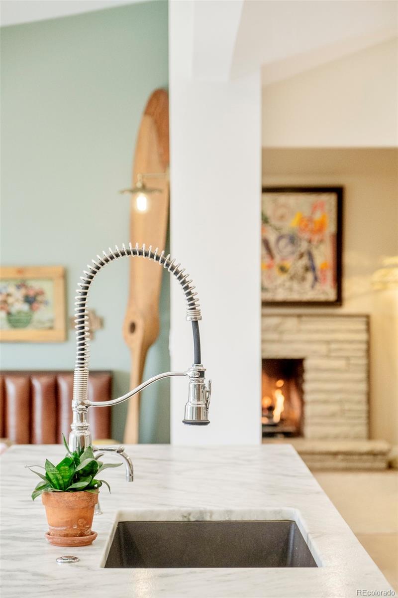 3235 S Saint Paul Street