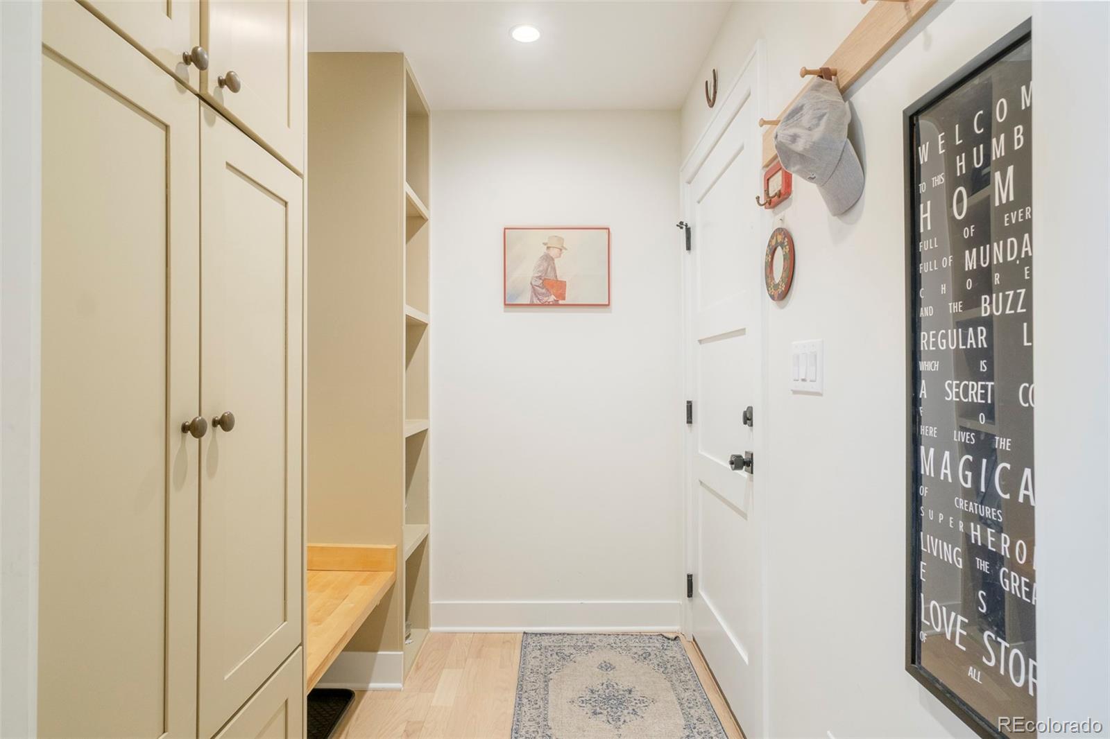 3235 S Saint Paul Street