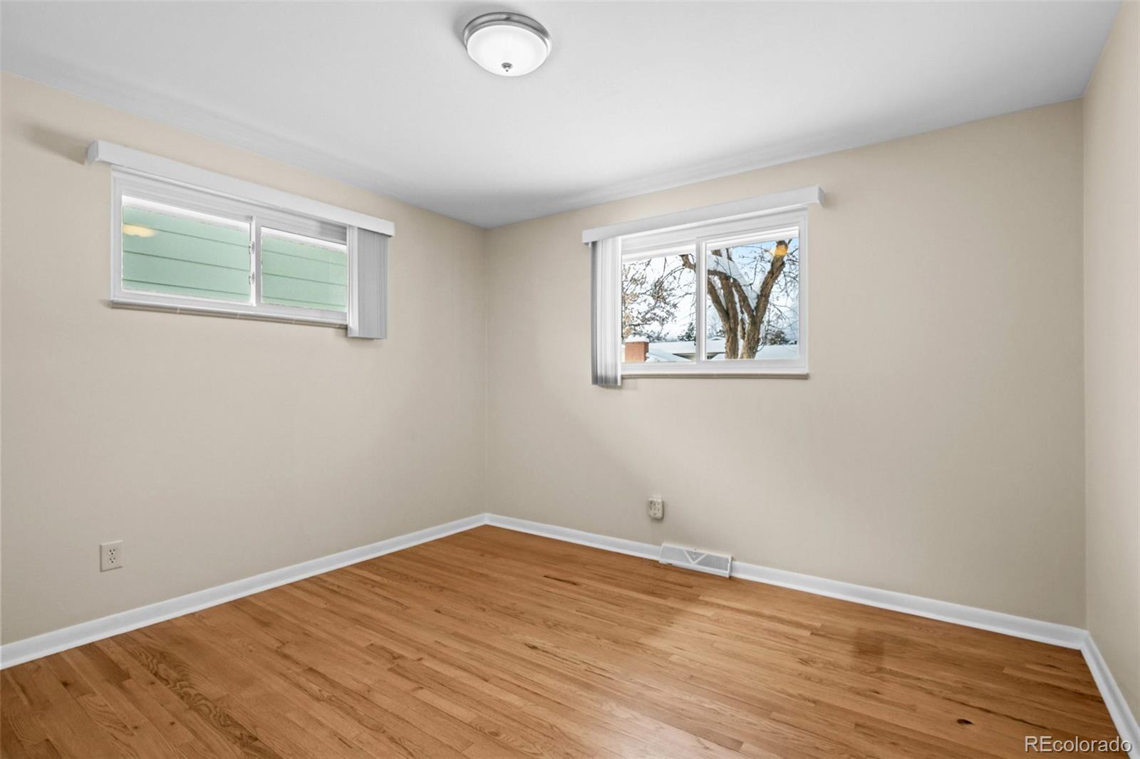 1662 S Everett Street