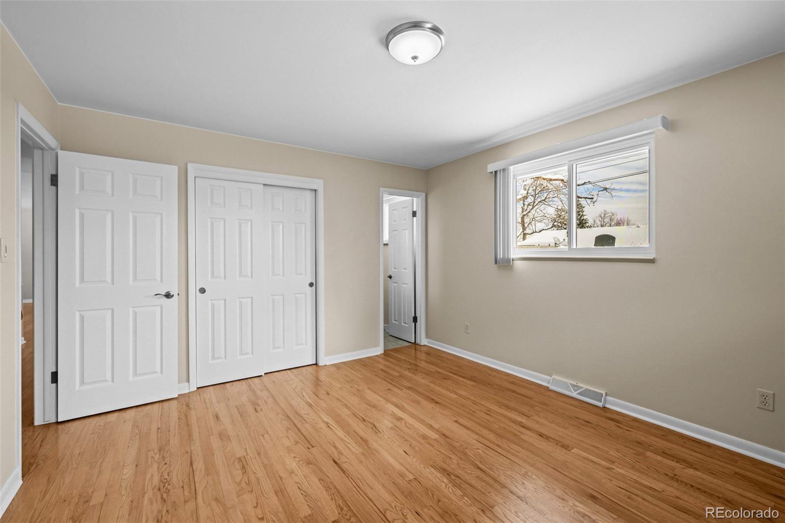 1662 S Everett Street