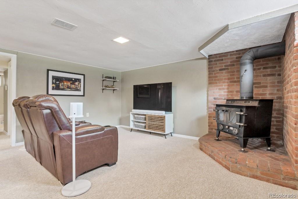 4639 Saulsbury Street