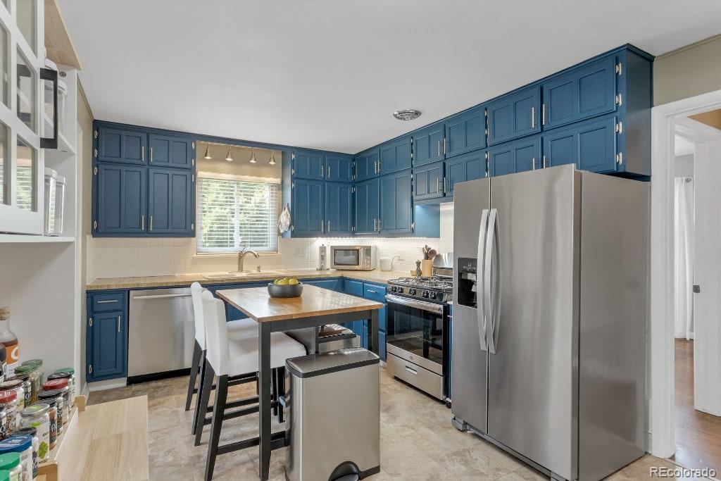 4639 Saulsbury Street