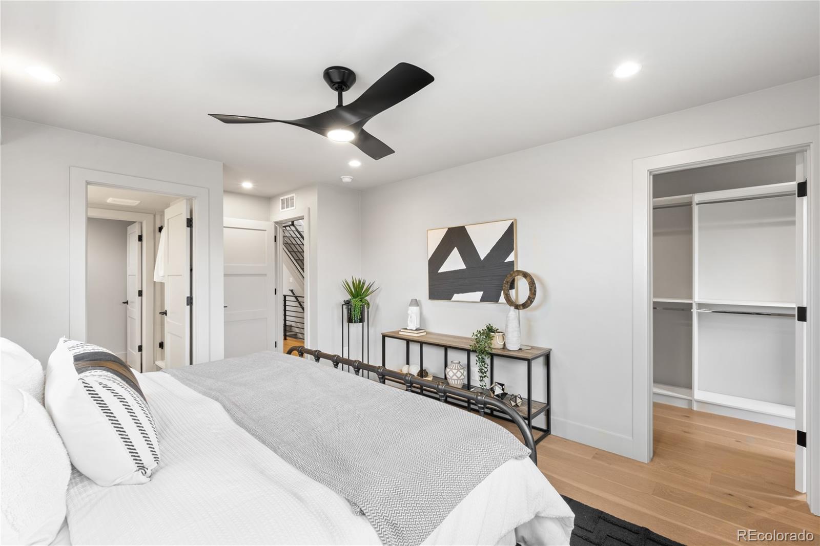 2520 S Cherokee Street