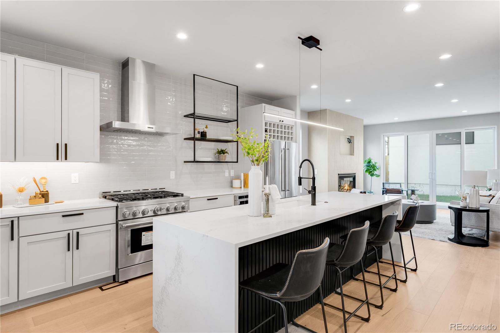 2520 S Cherokee Street