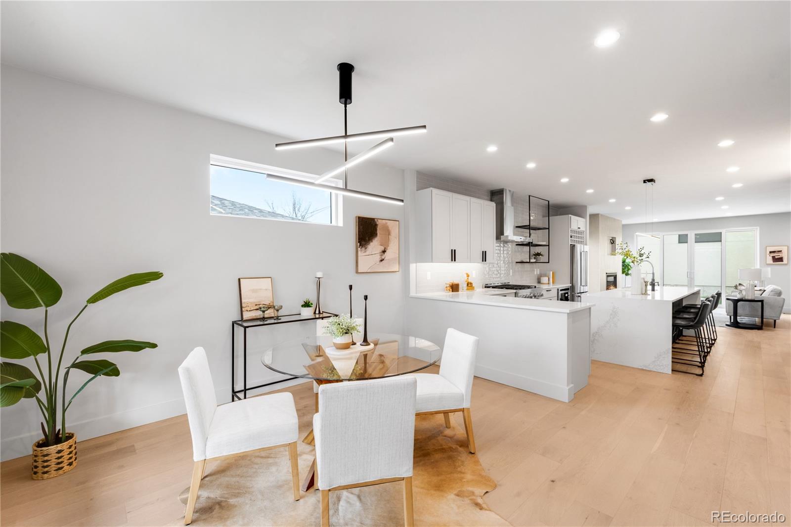 2520 S Cherokee Street