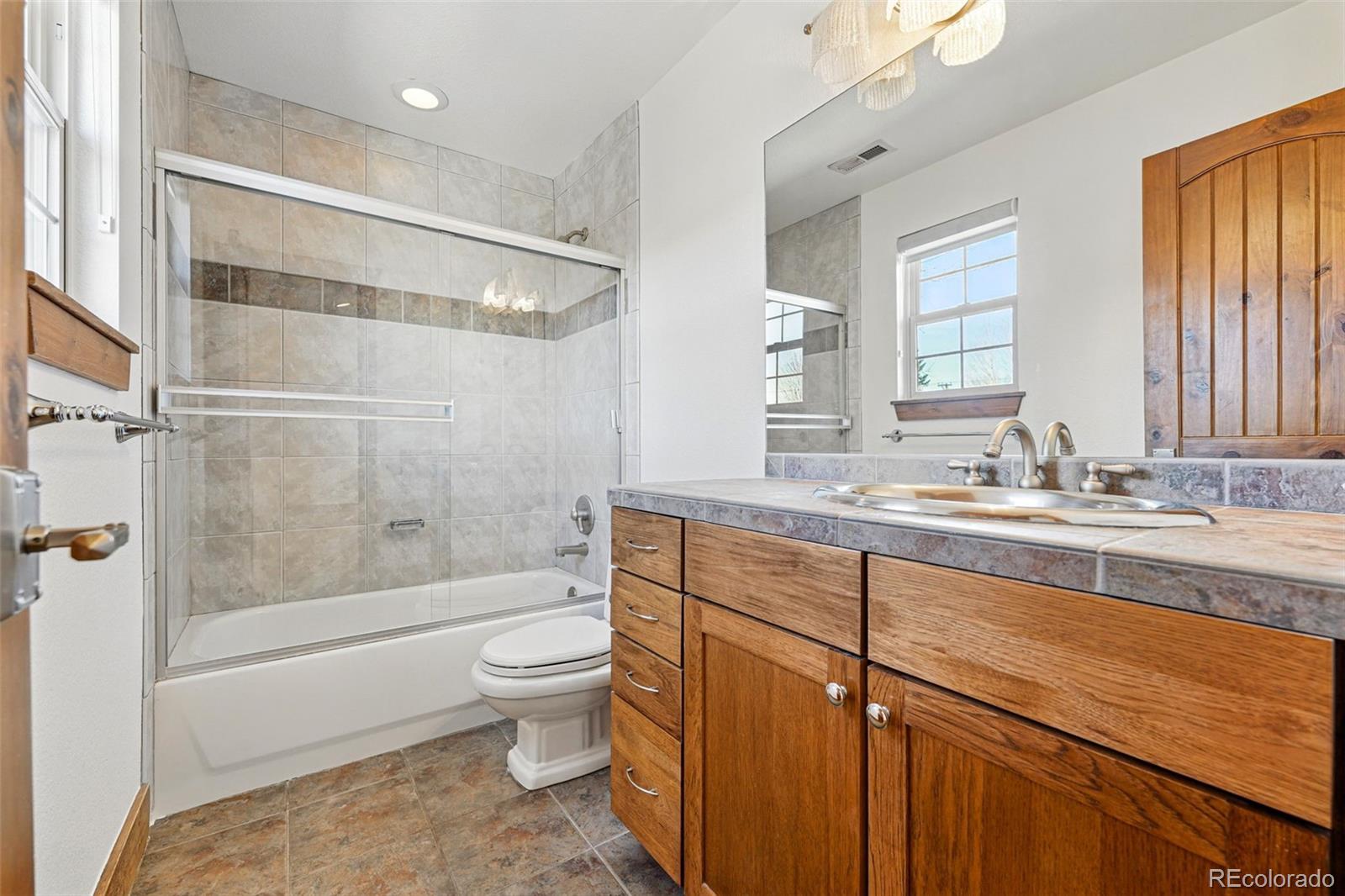 2424 S Steele Street