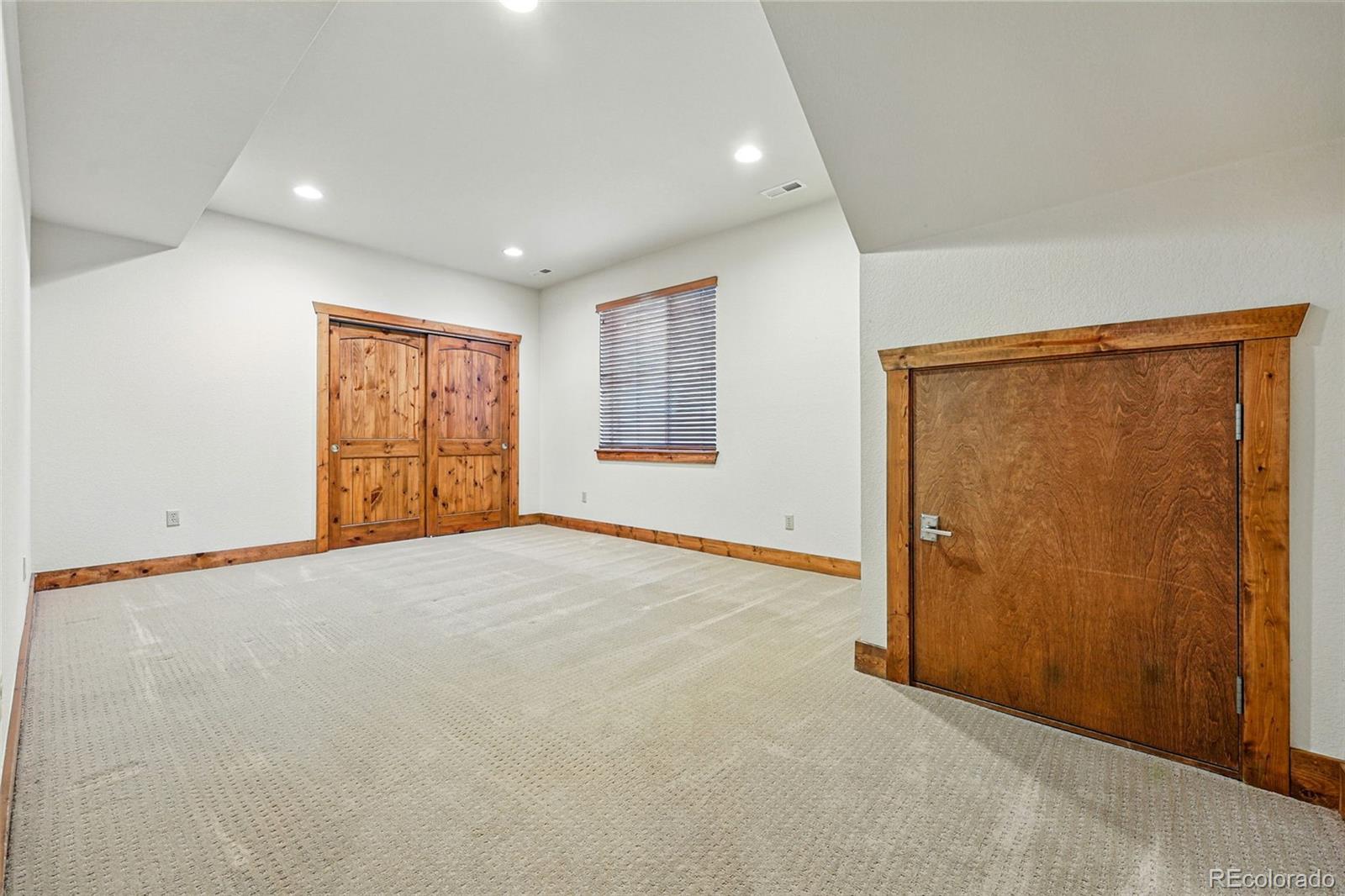 2424 S Steele Street