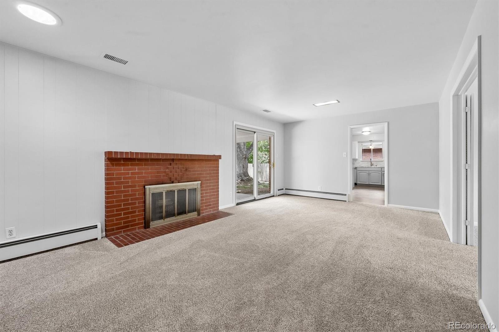 2180 E Columbia Place