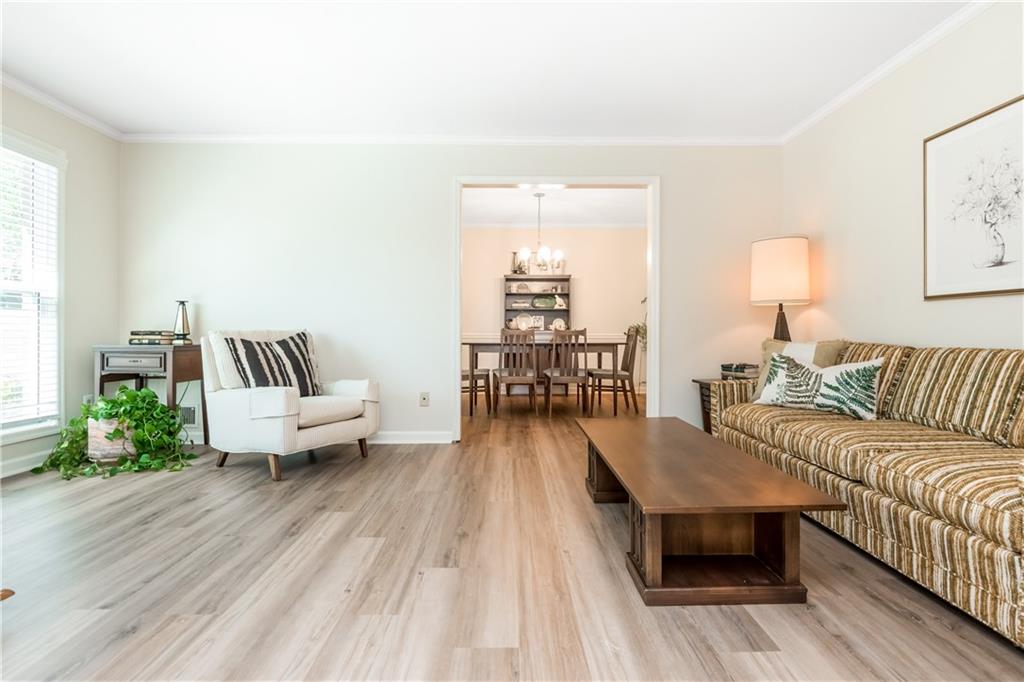 4079 Winding Valley Drive SE