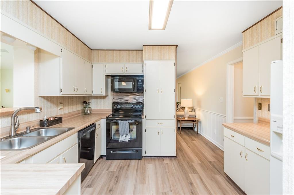 4079 Winding Valley Drive SE