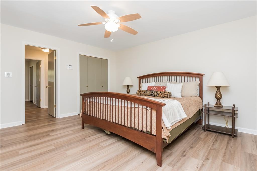 4079 Winding Valley Drive SE