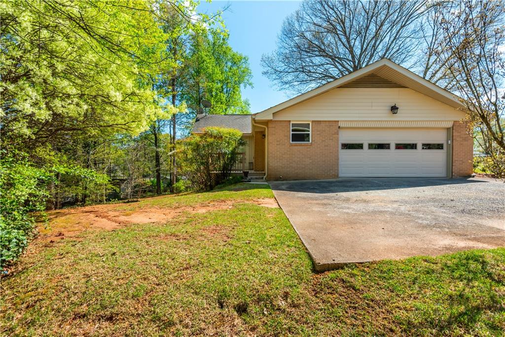 4079 Winding Valley Drive SE