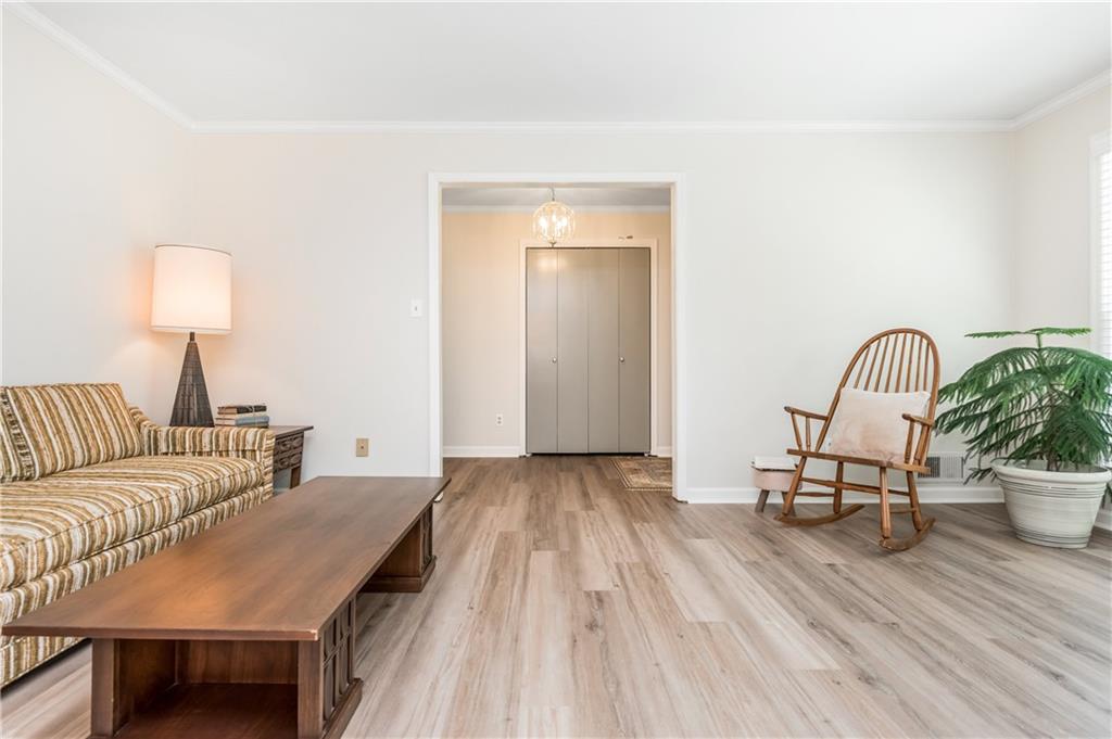 4079 Winding Valley Drive SE