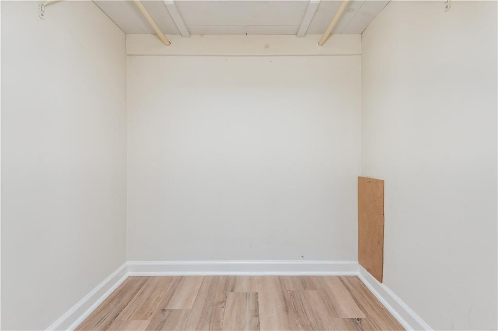 4079 Winding Valley Drive SE