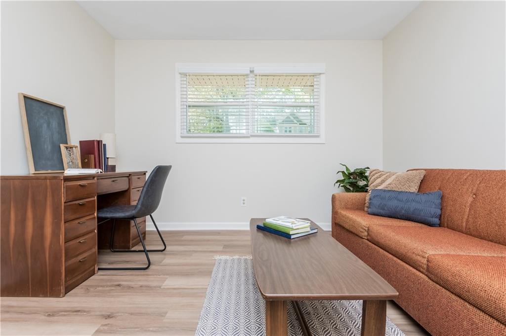 4079 Winding Valley Drive SE