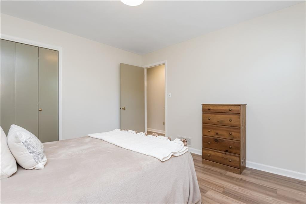 4079 Winding Valley Drive SE