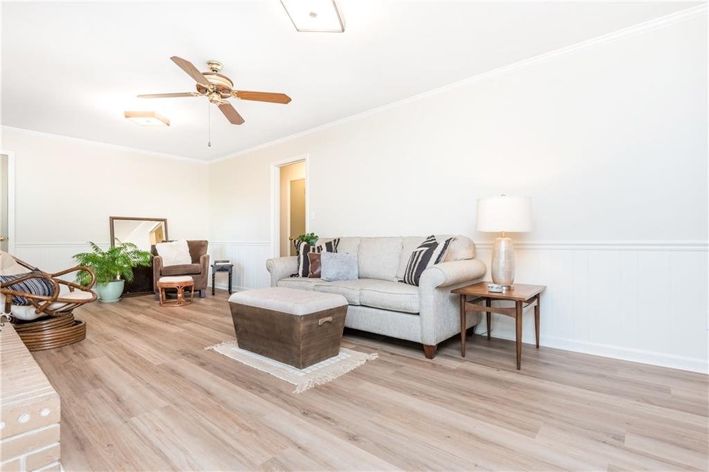 4079 Winding Valley Drive SE