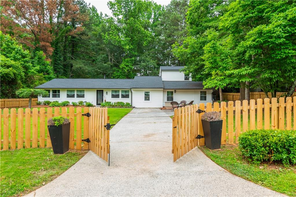 3785 Somerset Drive SW