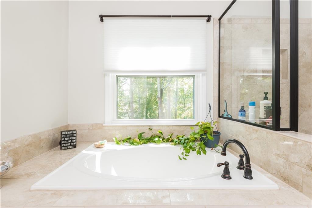 2351 Fenwick Court SW