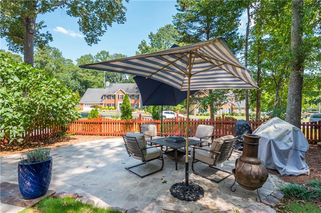 2351 Fenwick Court SW