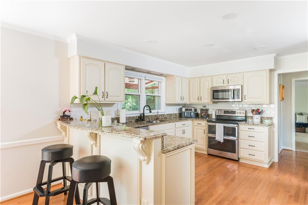 2351 Fenwick Court SW