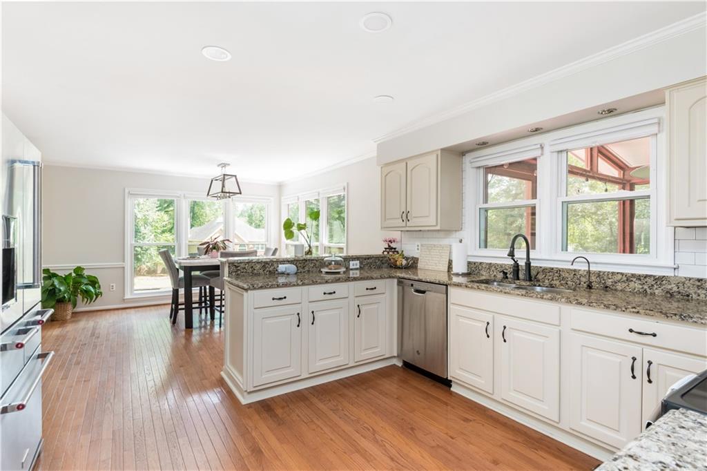 2351 Fenwick Court SW