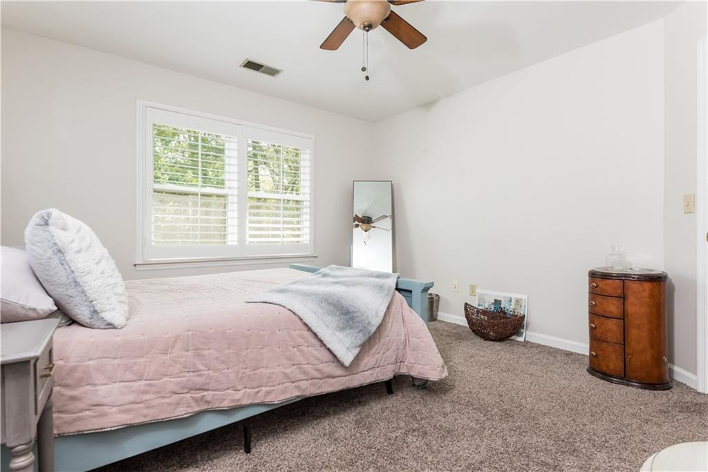 2351 Fenwick Court SW