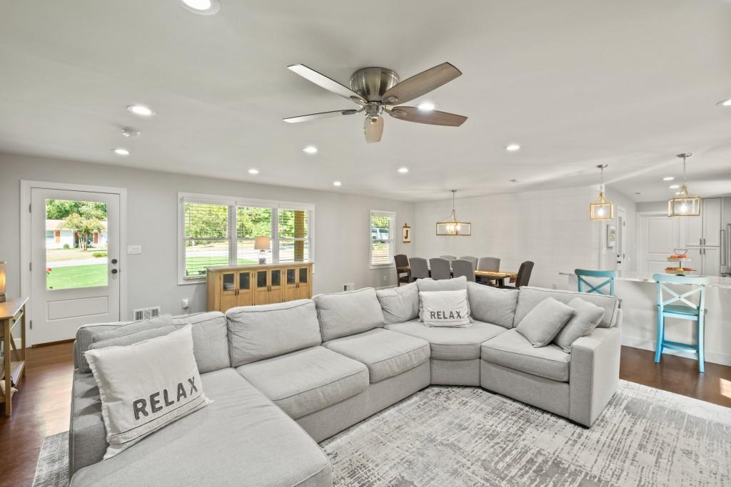 390 Crossville Court