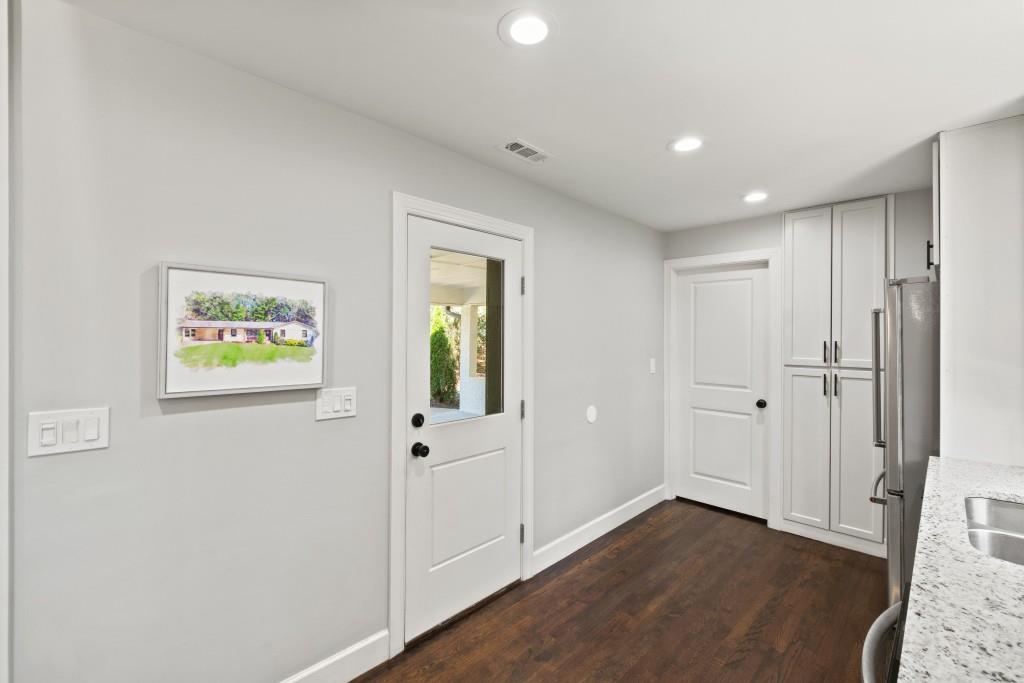 390 Crossville Court