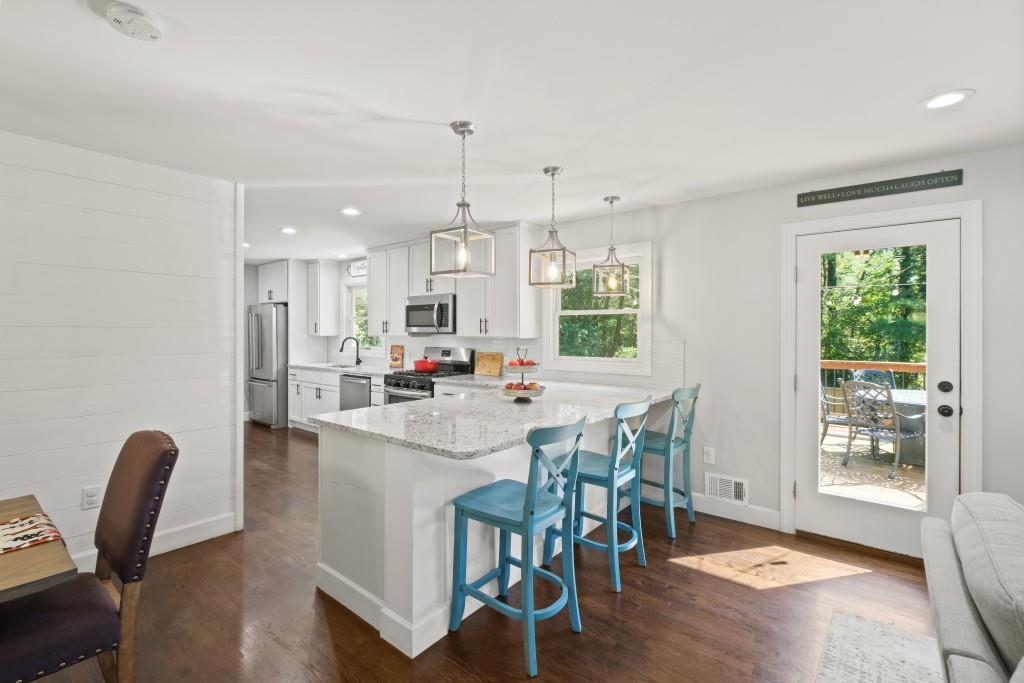 390 Crossville Court