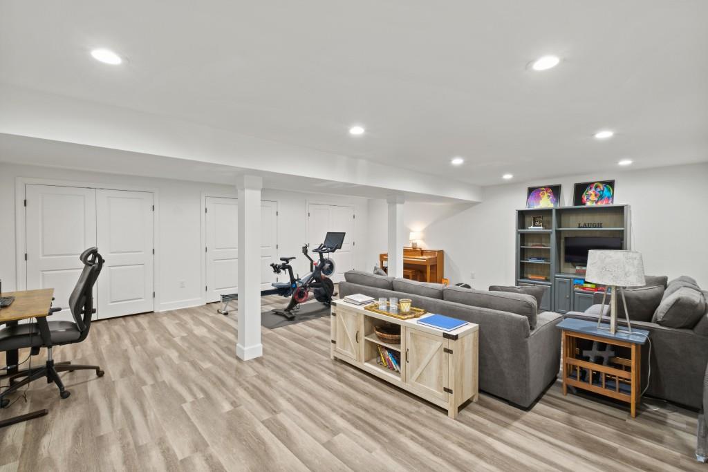 390 Crossville Court