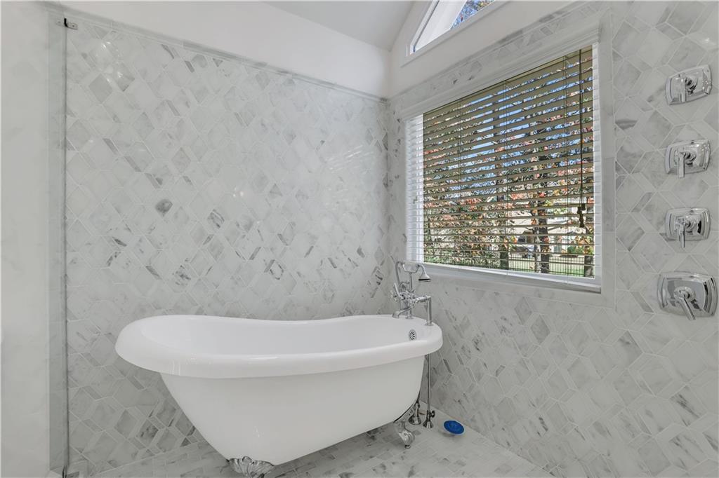 1587 Ridge Point Court