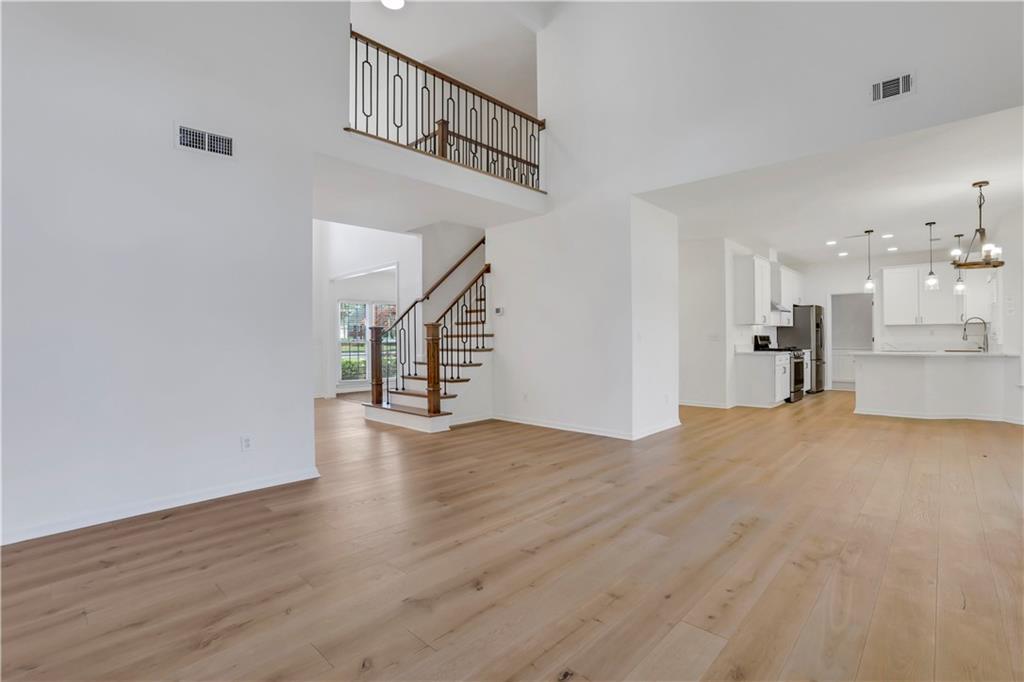 1587 Ridge Point Court