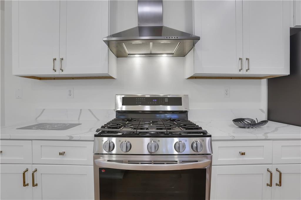 1587 Ridge Point Court