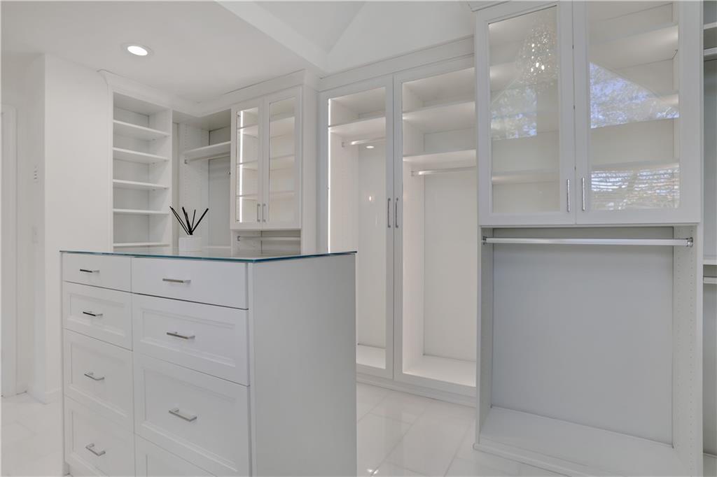 1587 Ridge Point Court