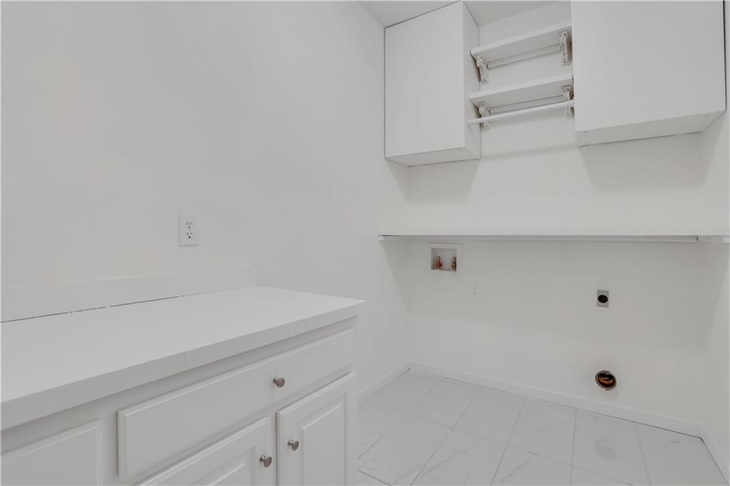 1587 Ridge Point Court