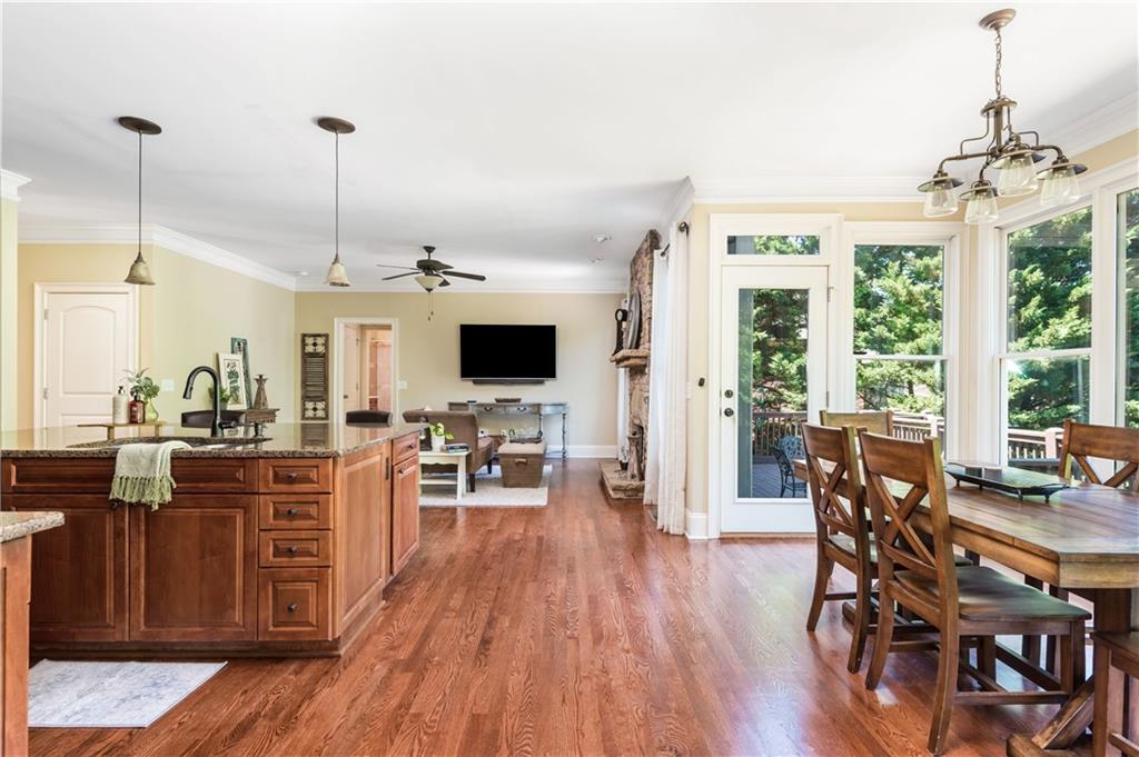 1191 Hillside Green Way