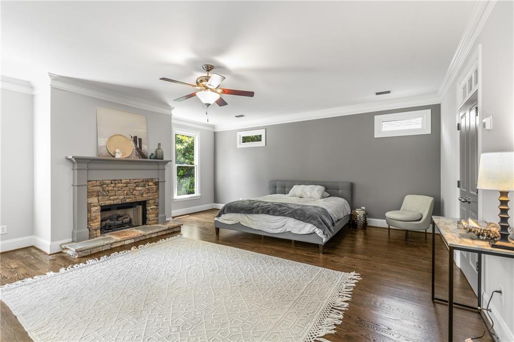 1558 Ridenour Parkway NW