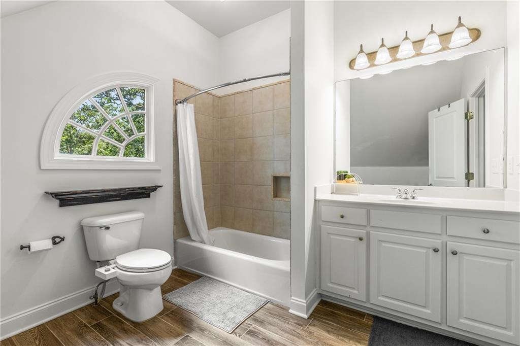 1558 Ridenour Parkway NW