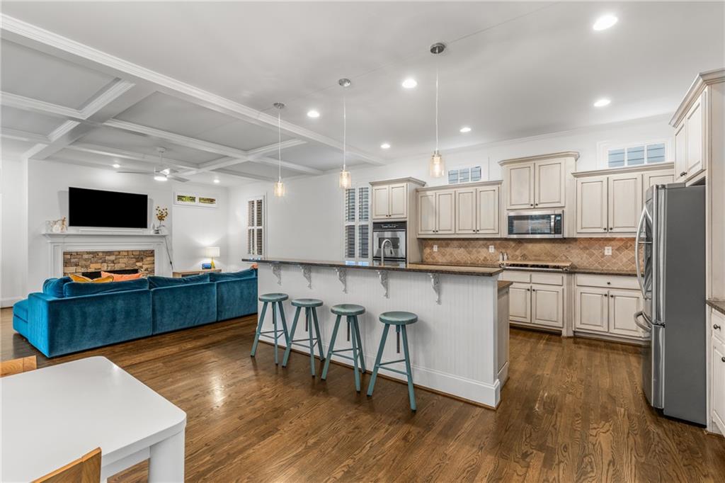 1558 Ridenour Parkway NW