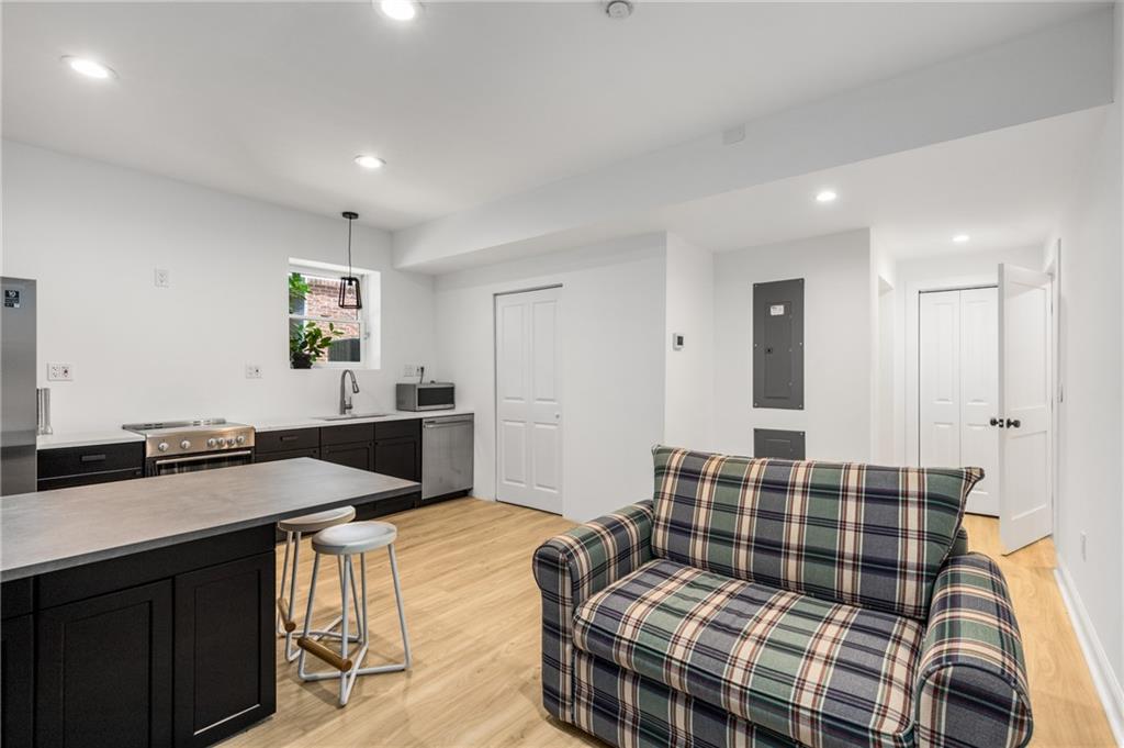 1558 Ridenour Parkway NW