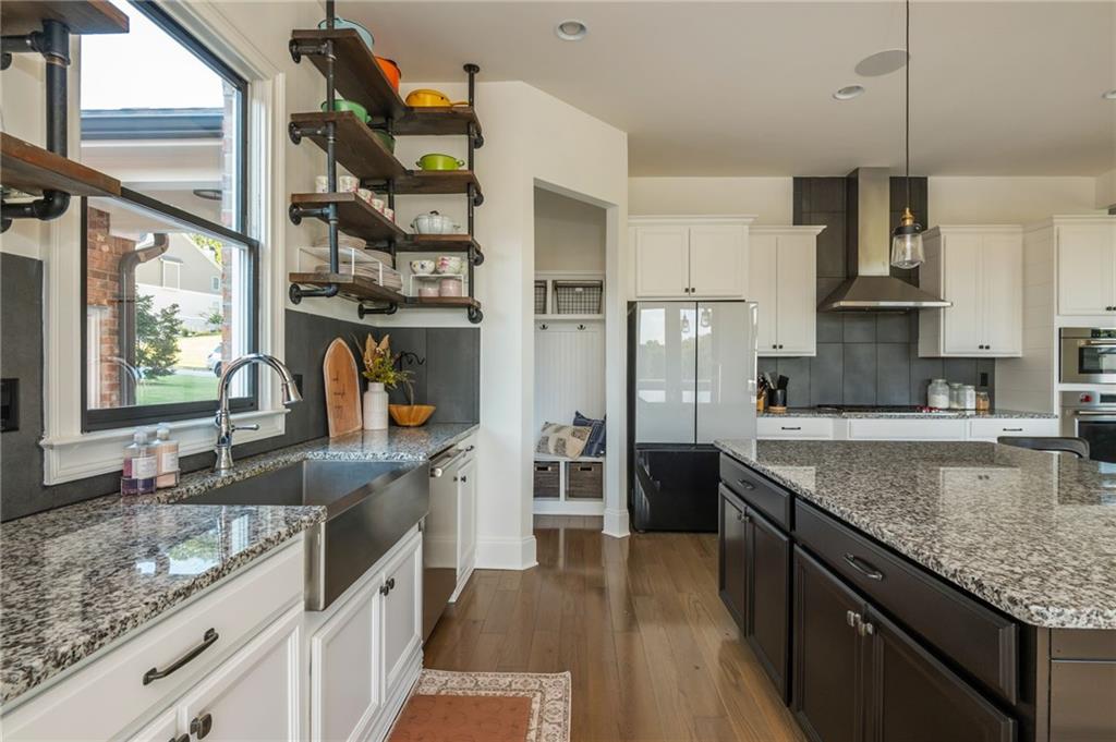 4675 Bluffside Court