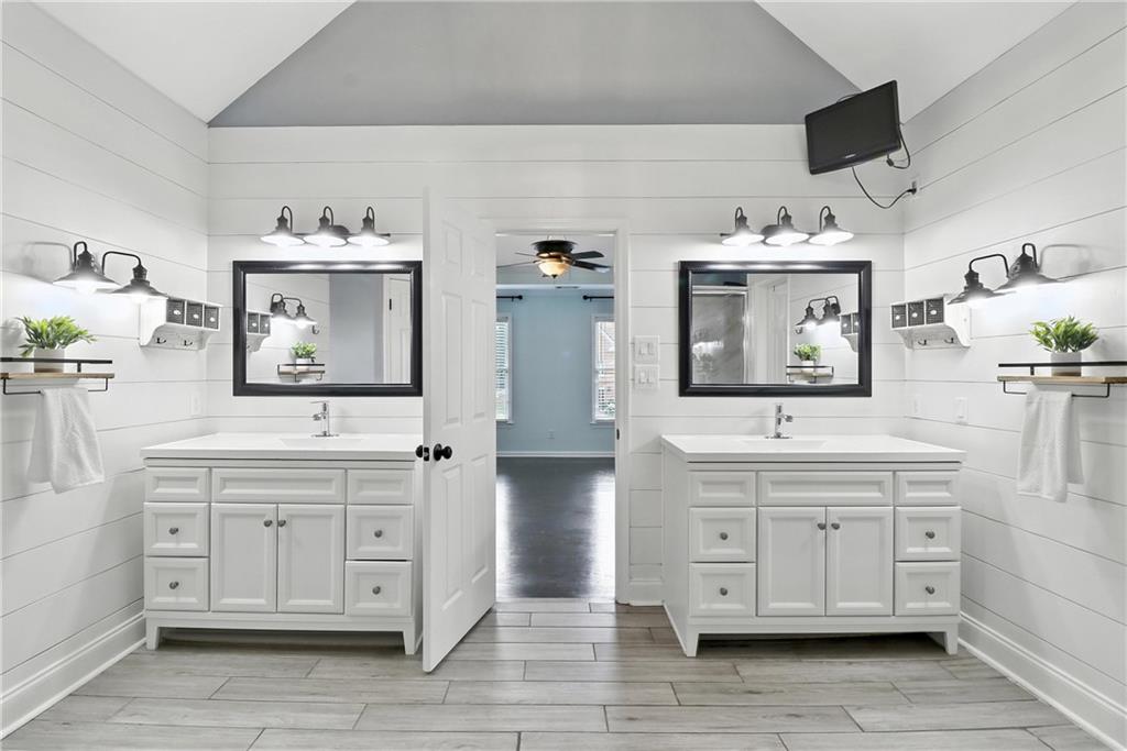 5807 Brookstone Walk NW