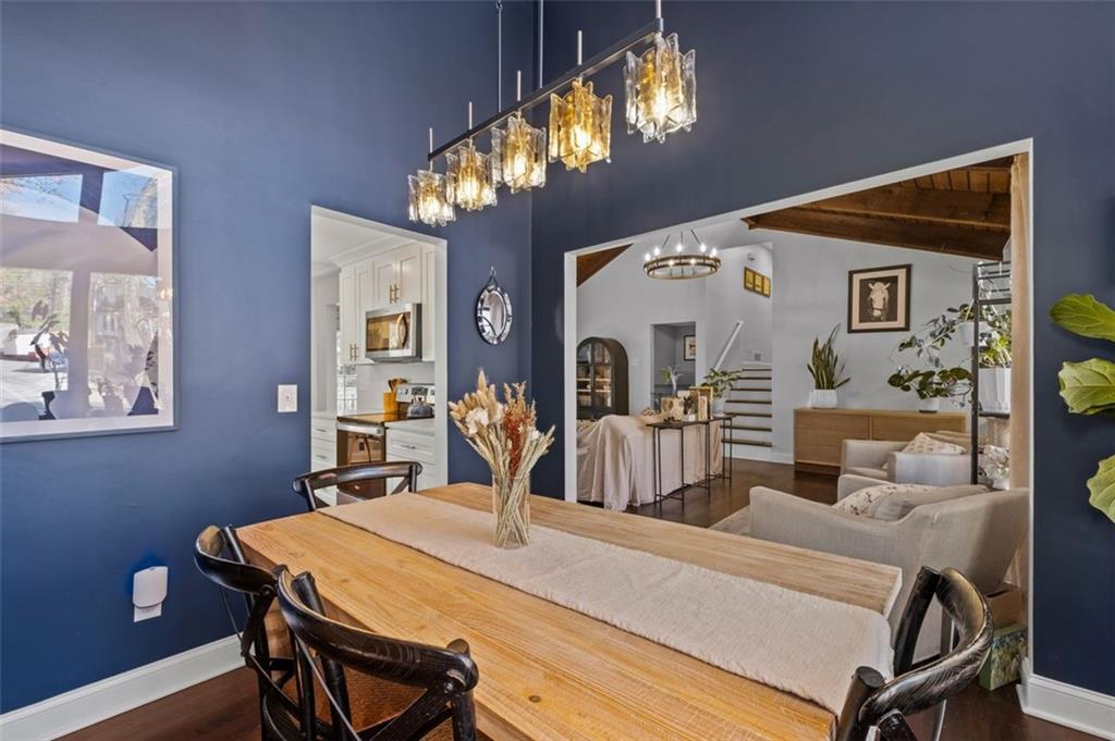 1718 CHRISTIE Drive NE