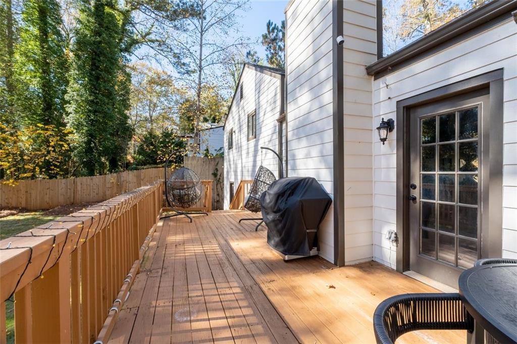 1718 CHRISTIE Drive NE