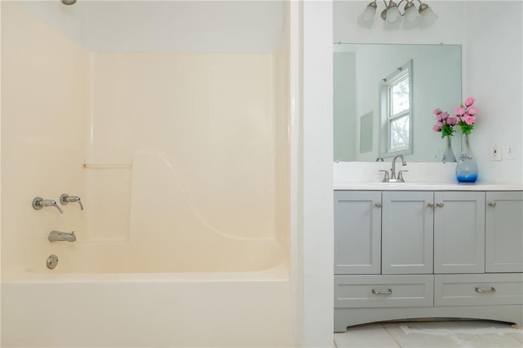 1058 Birch Street SW